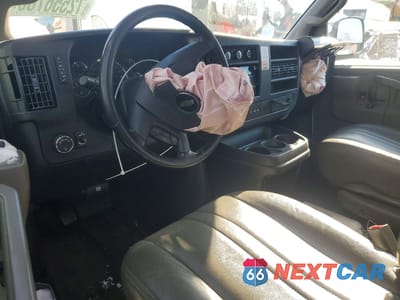 Zdjęcie 8 z 14 samochodu: 2023 CHEVROLET EXPRESS G3500 VIN:1GB0GSF7XP1118769 - miniatura