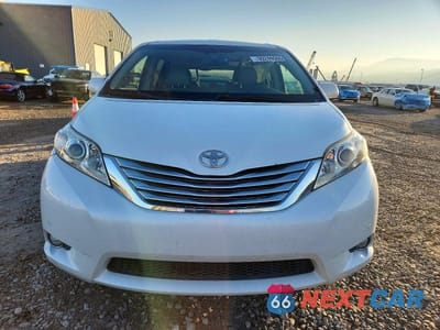 Piąte zdjęcie samochodu w środku: 2011 TOYOTA SIENNA LIMITED 7-PASSENGER VIN:5TDYK3DC0BS018663 - miniatura