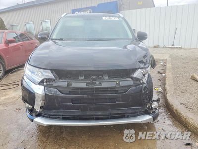 Piąte zdjęcie samochodu w środku: 2017 MITSUBISHI OUTLANDER SE VIN:JA4AD3A35HZ057721 - miniatura