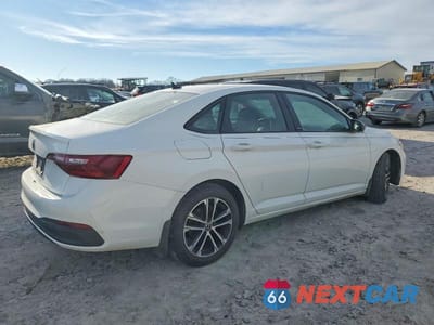 Trzecie zdjęcie samochodu z tyłu: 2024 VOLKSWAGEN JETTA SPORT VIN:3VWBM7BU7RM087473 - miniatura