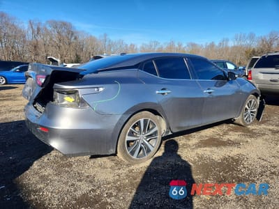 Trzecie zdjęcie samochodu z tyłu: 2021 NISSAN MAXIMA SV VIN:1N4AA6CV6MC505014 - miniatura