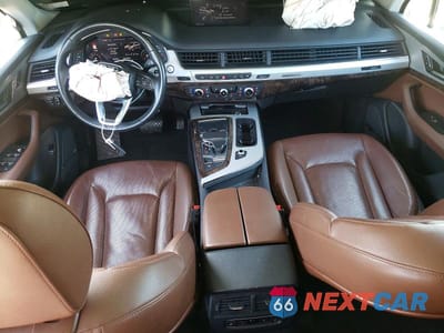 Zdjęcie 8 z 13 samochodu: 2018 AUDI Q7 VIN:WA1LHAF75JD010849 - miniatura