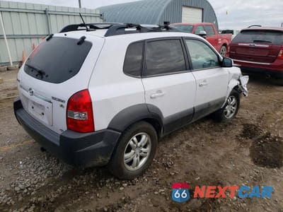 Trzecie zdjęcie samochodu z tyłu: 2008 HYUNDAI TUCSON SE VIN:KM8JN72D28U862909 - miniatura