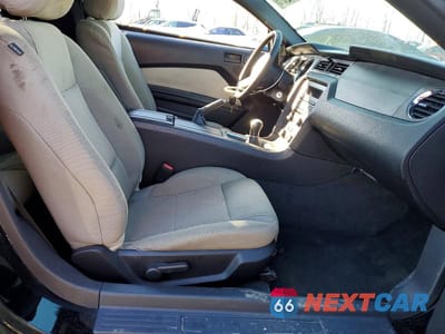 Zdjęcie 7 z 11 samochodu: 2012 FORD MUSTANG VIN:1ZVBP8AM7C5253759 - miniatura