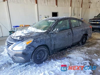 2019 NISSAN VERSA S 3N1CN7AP7KL804811 - główne zdjęcie licytacji z USA - miniatura