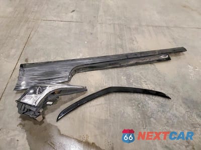 Zdjęcie 12 z 13 samochodu: 2017 CADILLAC ATS PREMIUM LUXURY VIN:1G6AJ1RS5H0190257 - miniatura