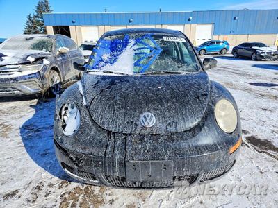 Piąte zdjęcie samochodu w środku: 2010 VOLKSWAGEN NEW BEETLE VIN:3VWPG3AG3AM007558 - miniatura