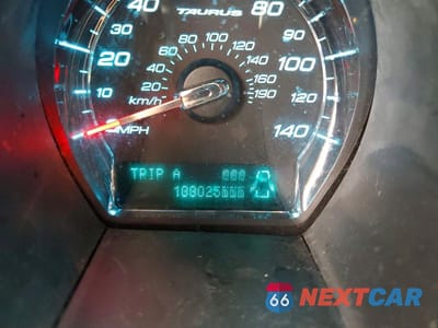 Zdjęcie 9 z 11 samochodu: 2010 FORD TAURUS SEL VIN:1FAHP2EW7AG109299 - miniatura