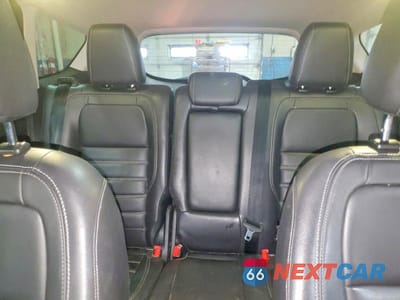 Zdjęcie 10 z 13 samochodu: 2017 FORD ESCAPE TITANIUM VIN:1FMCU0J97HUA21586 - miniatura