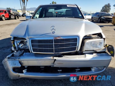 Piąte zdjęcie samochodu w środku: 1998 MERCEDES-BENZ C 43 VIN:WDBHA33GXWF705001 - miniatura