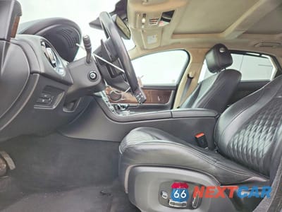 Zdjęcie 7 z 11 samochodu: 2017 JAGUAR XJL SUPERCHARGED VIN:SAJWA2GE1HMW04165 - miniatura