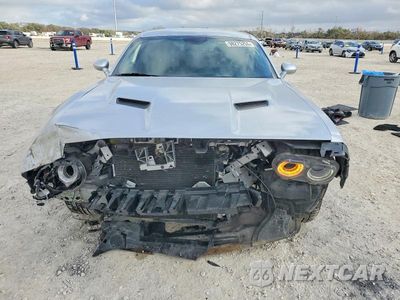 Piąte zdjęcie samochodu w środku: 2019 DODGE CHALLENGER SXT VIN:2C3CDZAG2KH679564 - miniatura