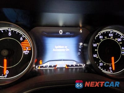 Zdjęcie 9 z 13 samochodu: 2019 JEEP CHEROKEE LIMITED VIN:1C4PJLDB4KD224828 - miniatura