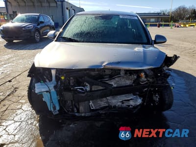 Piąte zdjęcie samochodu w środku: 2023 KIA RIO S VIN:3KPA24AD9PE550242 - miniatura