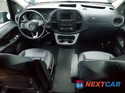 Zdjęcie 8 z 12 samochodu: 2018 MERCEDES-BENZ METRIS VIN:WD4PG2EE4J3428704 - miniatura