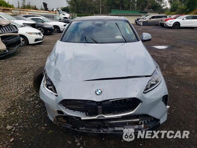 Piąte zdjęcie samochodu w środku: 2025 BMW 228XI VIN:WBA23GG01S7T71870 - miniatura