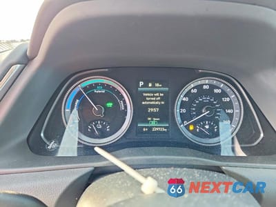 Zdjęcie 9 z 11 samochodu: 2023 HYUNDAI SONATA HYBRID VIN:KMHL24JJ2PA059217 - miniatura