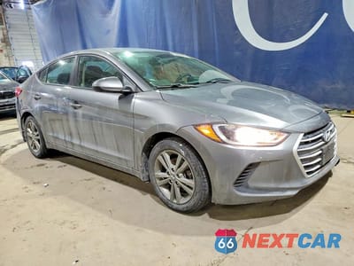 Czwarte zdjęcie samochodu z boku: 2018 HYUNDAI ELANTRA SEL VIN:5NPD84LF0JH241109 - miniatura