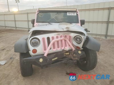 Piąte zdjęcie samochodu w środku: 2012 JEEP WRANGLER SPORT VIN:1C4AJWAG8CL267194 - miniatura
