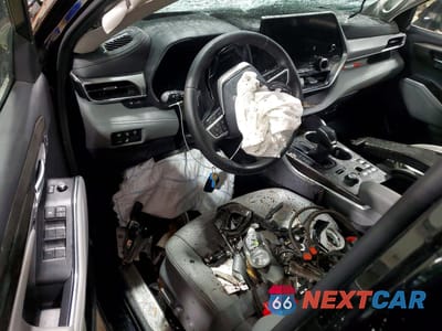 Zdjęcie 8 z 14 samochodu: 2025 TOYOTA HIGHLANDER VIN:5TDKDRBH1SS576555 - miniatura