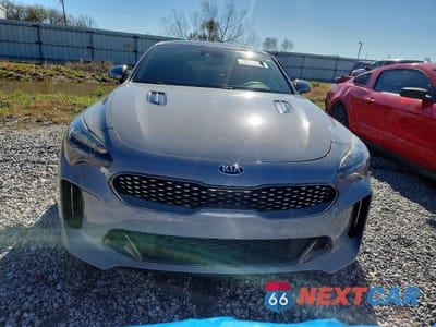 Piąte zdjęcie samochodu w środku: 2020 KIA STINGER GT1 VIN:KNAE45LC5L6079399 - miniatura