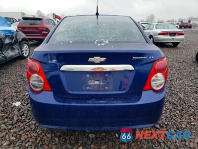 Zdjęcie 6 z 12 samochodu: 2014 CHEVROLET SONIC LT VIN:1G1JC5SH2E4224231 - miniatura