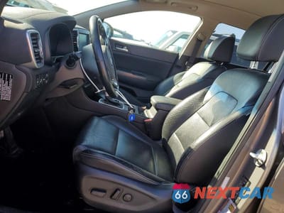 Zdjęcie 7 z 12 samochodu: 2017 KIA SPORTAGE EX VIN:KNDPNCAC8H7180096 - miniatura