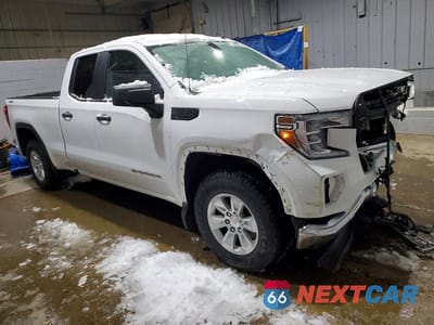 Czwarte zdjęcie samochodu z boku: 2020 GMC SIERRA K1500 VIN:1GTR9AEK3LZ309636 - miniatura
