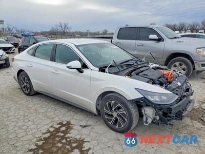 Czwarte zdjęcie samochodu z boku: 2021 HYUNDAI SONATA HYBRID BLUE VIN:KMHL24JJXMA035632 - miniatura