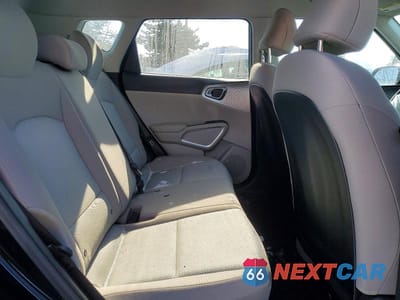 Zdjęcie 11 z 12 samochodu: 2024 KIA SOUL LX VIN:KNDJ23AU6R7229935 - miniatura