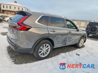 Trzecie zdjęcie samochodu z tyłu: 2025 HONDA CR-V EXL VIN:2HKRS4H72SH413912 - miniatura