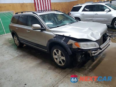 Czwarte zdjęcie samochodu z boku: 2011 VOLVO XC70 3.2 VIN:YV4940BL3B1095571 - miniatura