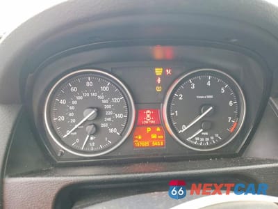 Zdjęcie 9 z 11 samochodu: 2014 BMW X1 XDRIVE28I VIN:WBAVL1C54EVR92757 - miniatura