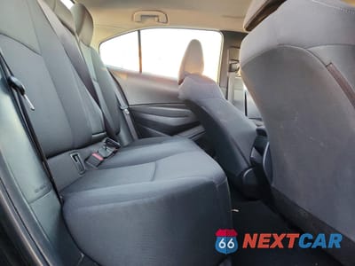 Zdjęcie 10 z 12 samochodu: 2022 TOYOTA COROLLA LE VIN:JTDEPMAEXNJ224462 - miniatura
