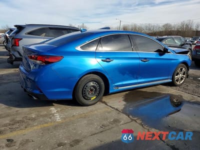 Trzecie zdjęcie samochodu z tyłu: 2018 HYUNDAI SONATA SPORT VIN:5NPE34AF6JH640516 - miniatura