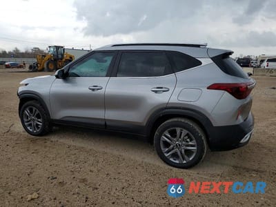 Drugie zdjęcie samochodu z przodu: 2021 KIA SELTOS S VIN:KNDEU2AA1M7173777 - miniatura