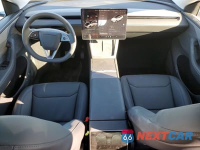 Zdjęcie 8 z 13 samochodu: 2026 TESLA MODEL Y VIN:7SAYGDED9TA500973 - miniatura