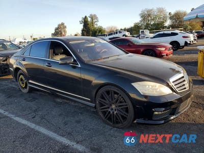 Czwarte zdjęcie samochodu z boku: 2011 MERCEDES-BENZ S 550 VIN:WDDNG7BB0BA369209 - miniatura