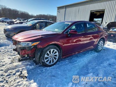 2021 TOYOTA CAMRY LE 4T1C11BK7MU033991 - główne zdjęcie licytacji z USA - miniatura