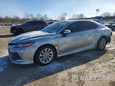 2021 TOYOTA CAMRY LE 4T1C11AK7MU462307 - główne zdjęcie licytacji z USA - miniatura