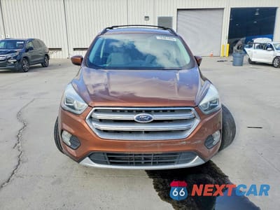 Piąte zdjęcie samochodu w środku: 2017 FORD ESCAPE SE VIN:1FMCU0G99HUB36309 - miniatura