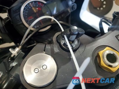 Zdjęcie 8 z 9 samochodu: 2024 SUZUKI GSX-R600 VIN:JS1GN7FA9R7100055 - miniatura