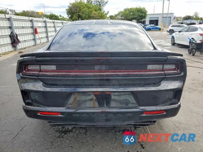 Zdjęcie 6 z 12 samochodu: 2024 DODGE CHARGER DAYTONA SCAT PACK VIN:2C3CDBDK3RR204968 - miniatura