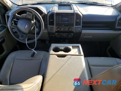 Zdjęcie 8 z 13 samochodu: 2022 FORD F550 SUPER DUTY VIN:1FD0X5HT3NEC65914 - miniatura