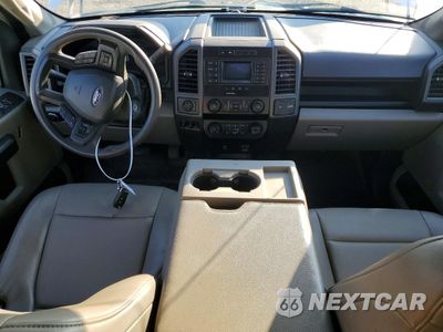 Zdjęcie 8 z 13 samochodu: 2022 FORD F550 SUPER DUTY VIN:1FD0X5HT3NEC65914 - miniatura