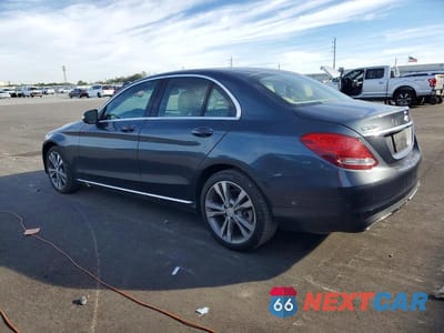 Drugie zdjęcie samochodu z przodu: 2015 MERCEDES-BENZ C 300 4MATIC VIN:55SWF4KB4FU032554 - miniatura