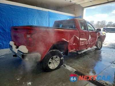Trzecie zdjęcie samochodu z tyłu: 2020 CHEVROLET SILVERADO K1500 LT VIN:1GCRYDED2LZ336297 - miniatura