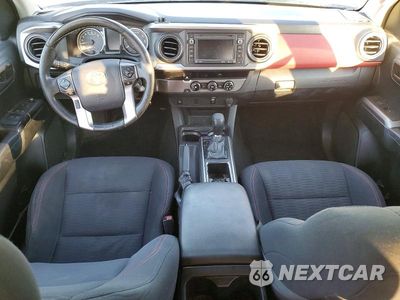 Zdjęcie 8 z 13 samochodu: 2016 TOYOTA TACOMA SR5 V6 VIN:3TMAZ5CN2GM020109 - miniatura