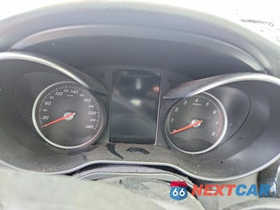Zdjęcie 9 z 12 samochodu: 2016 MERCEDES-BENZ C 300 4MATIC VIN:55SWF4KB4GU168913 - miniatura