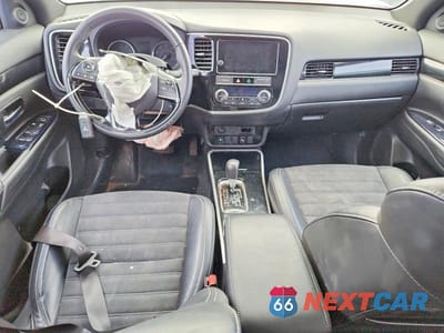 Zdjęcie 8 z 12 samochodu: 2019 MITSUBISHI OUTLANDER SE VIN:JA4AD3A31KZ035304 - miniatura